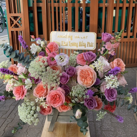 Giỏ Hoa Tươi Chúc Mừng - Hoa Khai Trương LV-0207